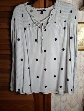 Como Black Stripes Dots Ruffled Collar Tie 1X Preloved